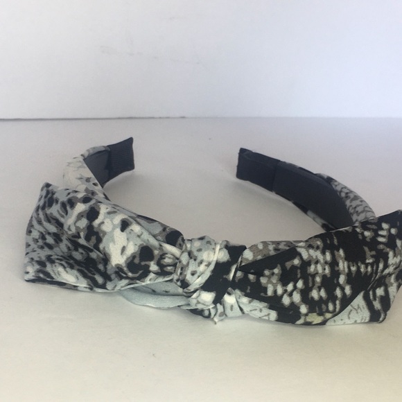 NWT. Headbands Set - Picture 2 of 13